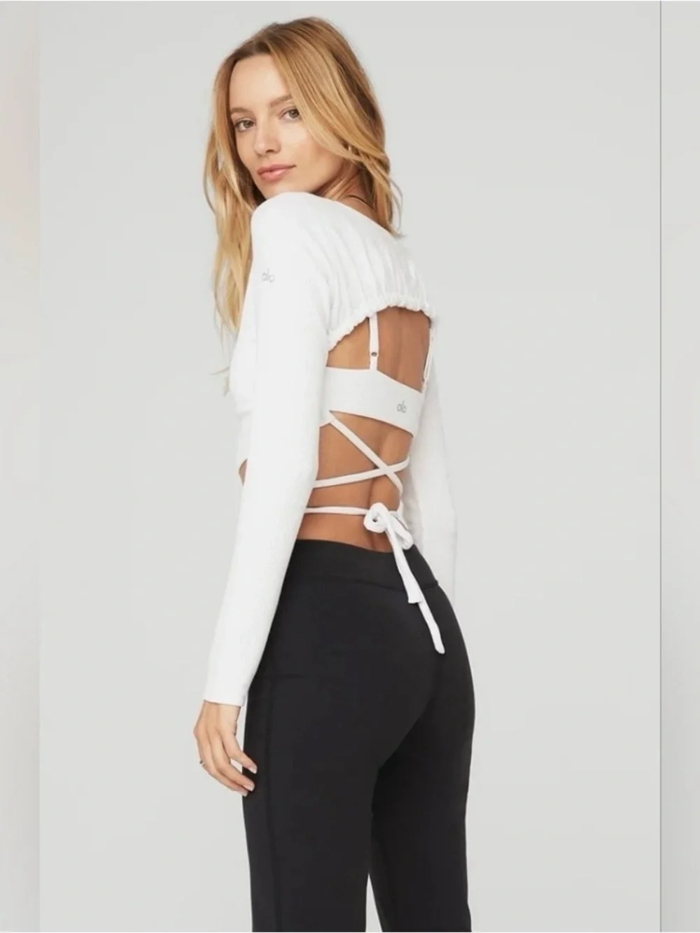 NWT Alo Yoga Ribbed Manifest Long Sleeve White